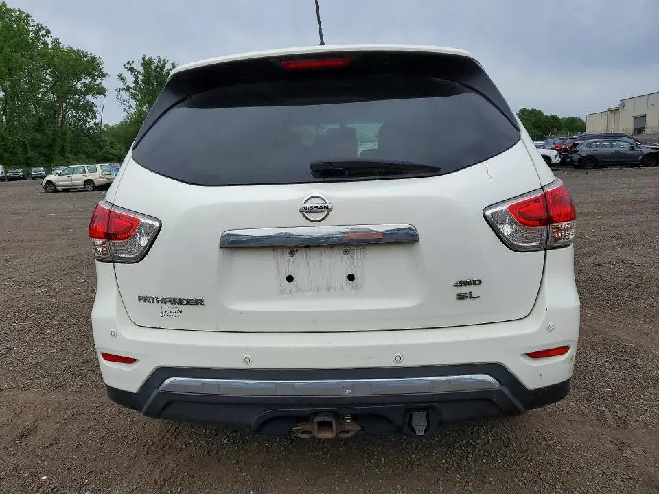 2014 NISSAN PATHFINDER SL  