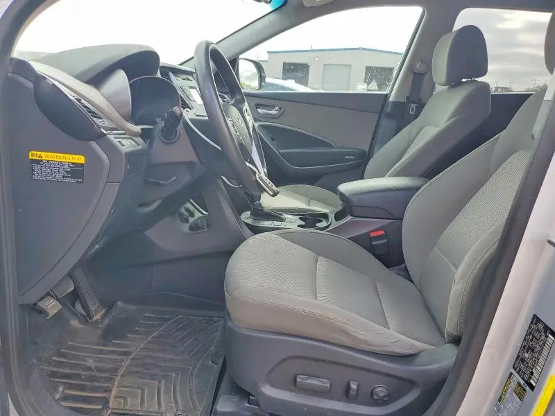 2016 HYUNDAI SANTA FE SE  