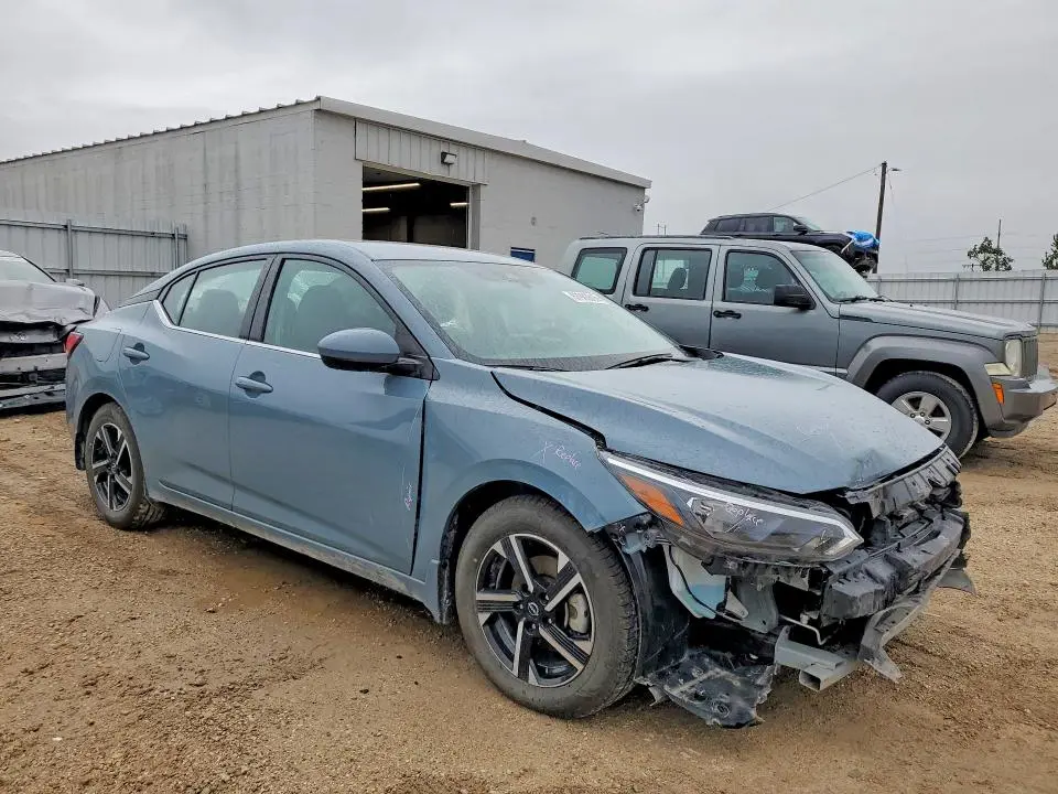 2024 NISSAN SENTRA SV  
