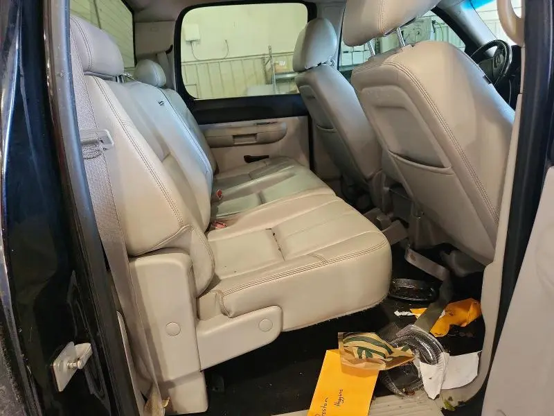 2011 CHEVROLET SILVERADO K1500 LT  