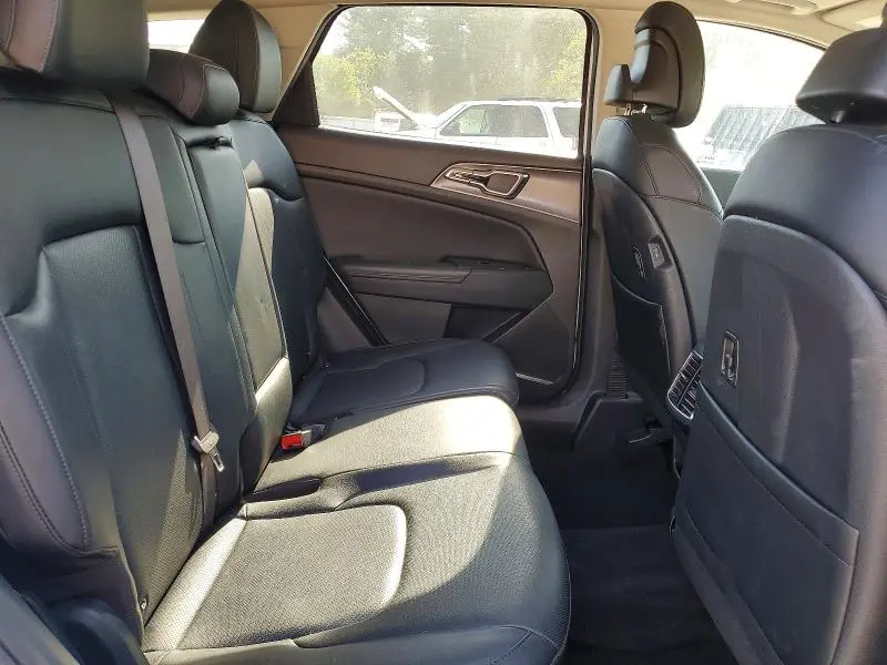 2023 KIA SPORTAGE SX  