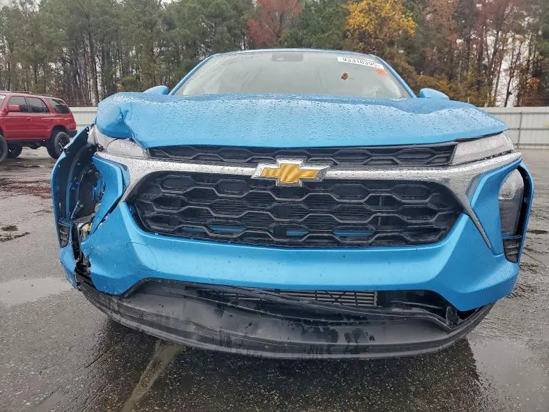 2025 CHEVROLET TRAX LS  