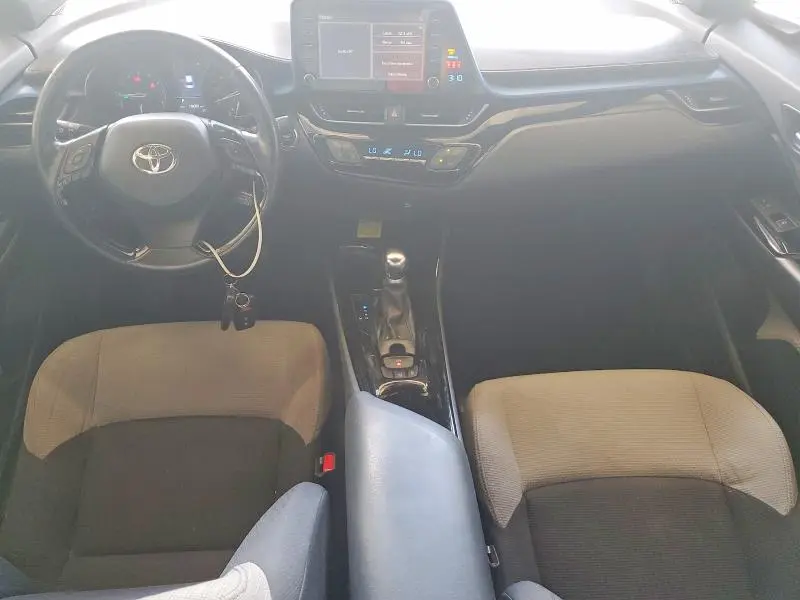 2019 TOYOTA C-HR XLE  
