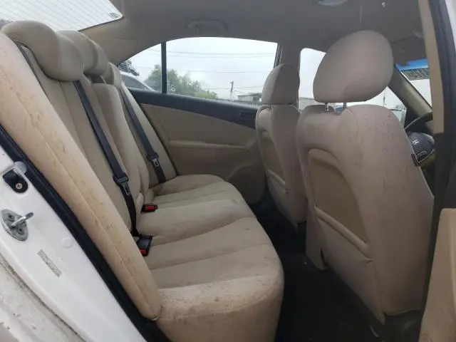 2010 HYUNDAI SONATA GLS  