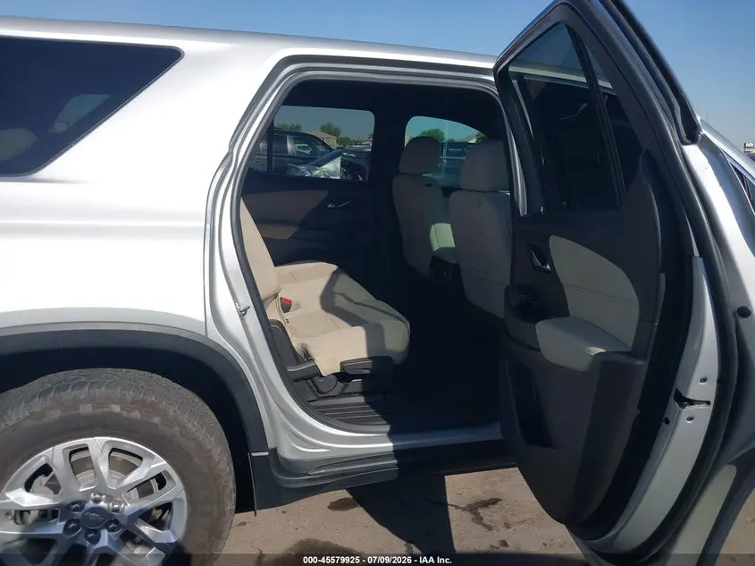 2022 CHEVROLET TRAVERSE FWD LS