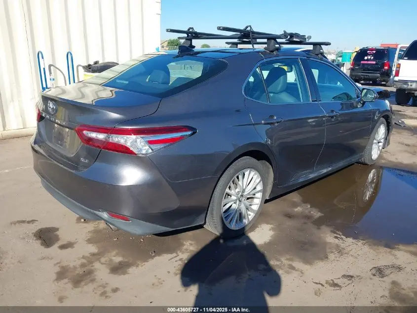 2018 TOYOTA CAMRY XLE V6