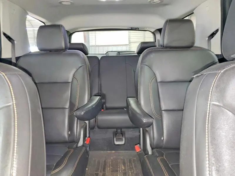 2020 CHEVROLET TRAVERSE LT  
