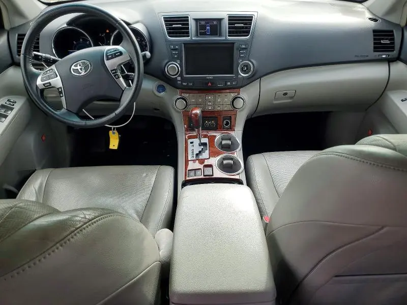 2012 TOYOTA HIGHLANDER   