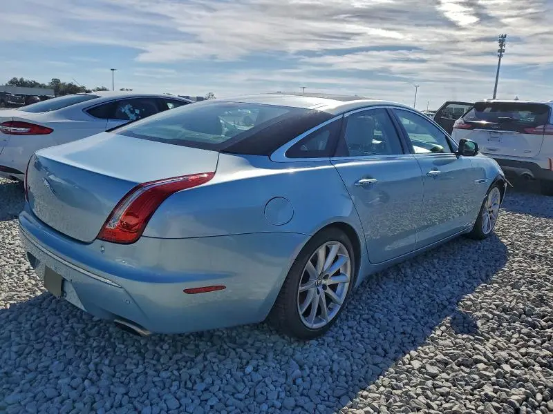 2012 JAGUAR XJ   