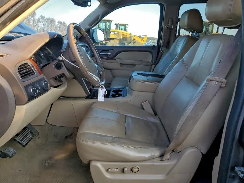 2012 CHEVROLET SUBURBAN K1500 LT  