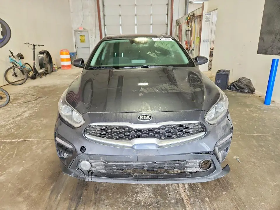 2021 KIA FORTE FE  