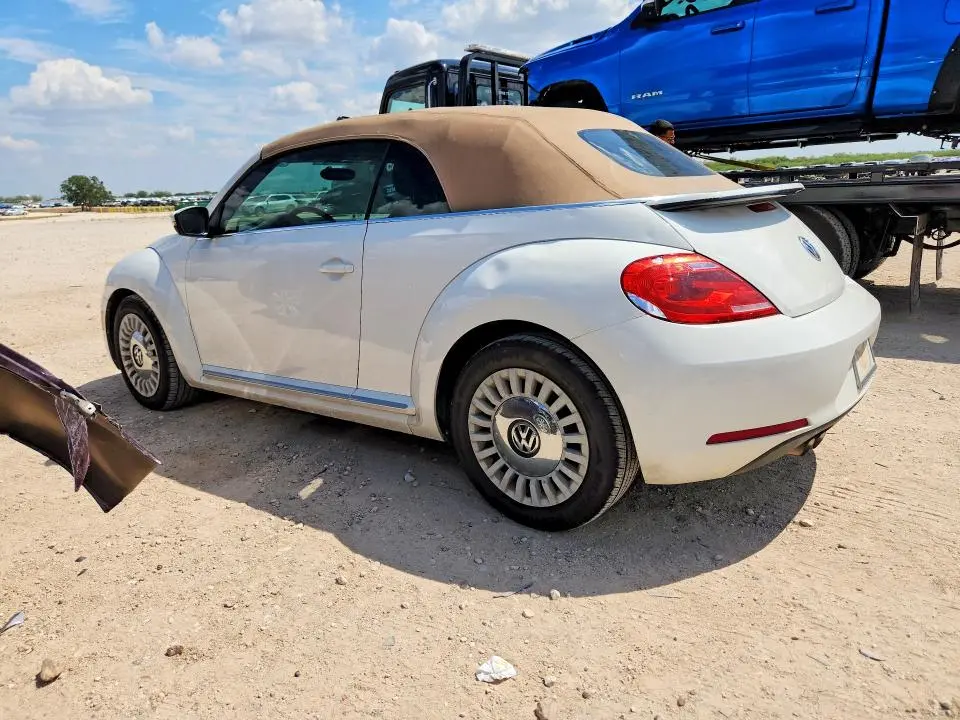 2013 VOLKSWAGEN BEETLE   