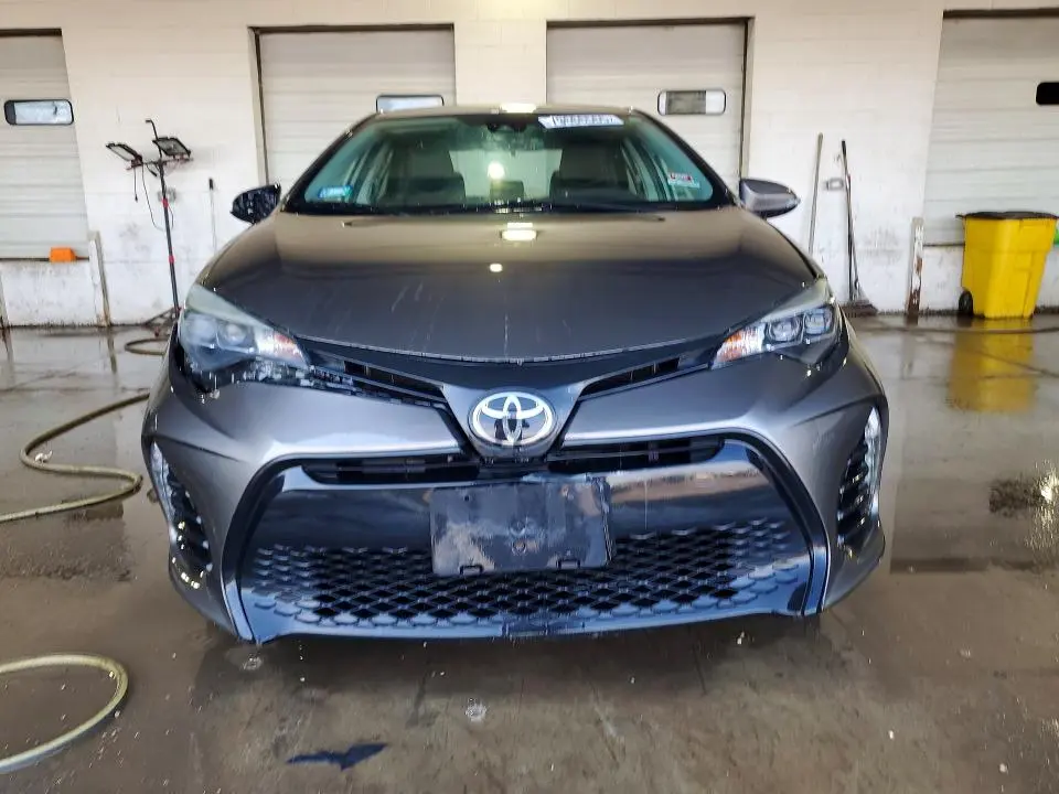 2017 TOYOTA COROLLA SE  