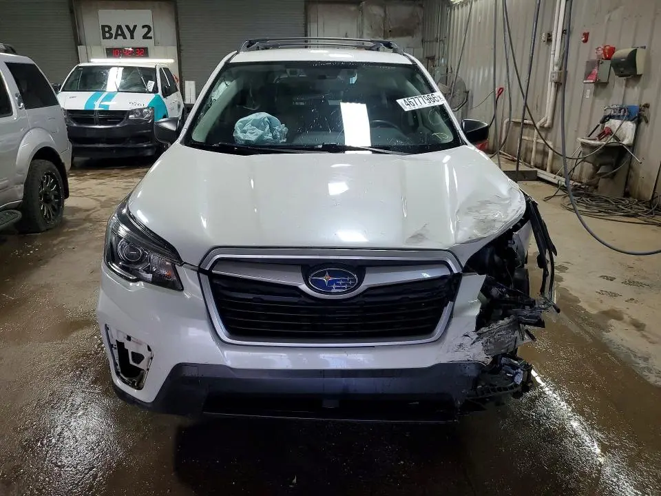 2019 SUBARU FORESTER   
