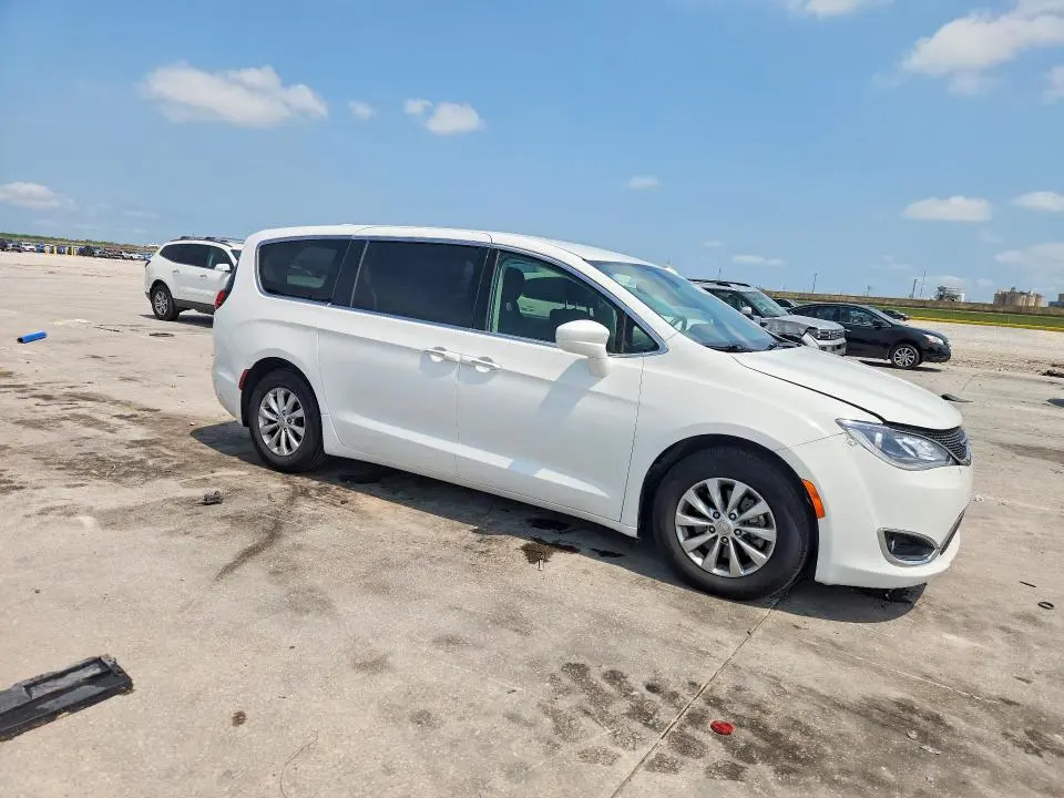2018 CHRYSLER PACIFICA TOURING PLUS  