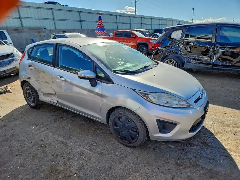 2013 FORD FIESTA SE  