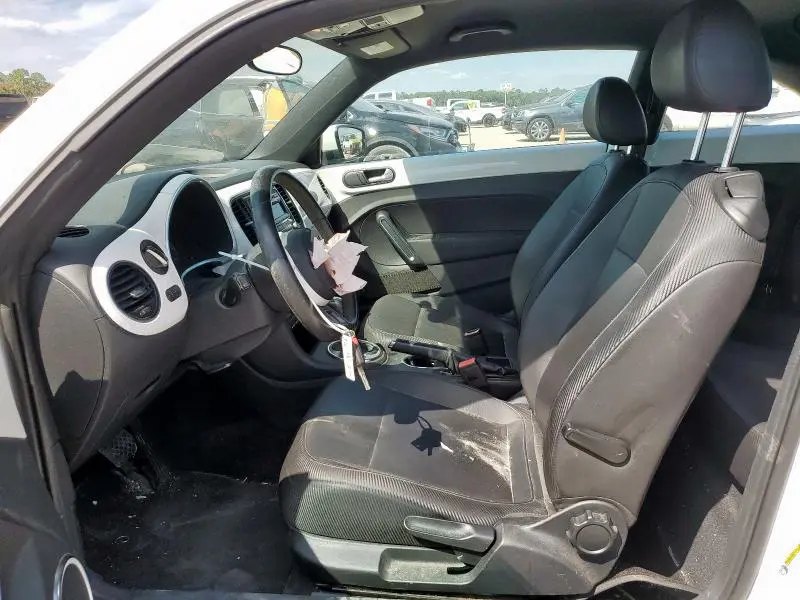 2012 VOLKSWAGEN BEETLE   