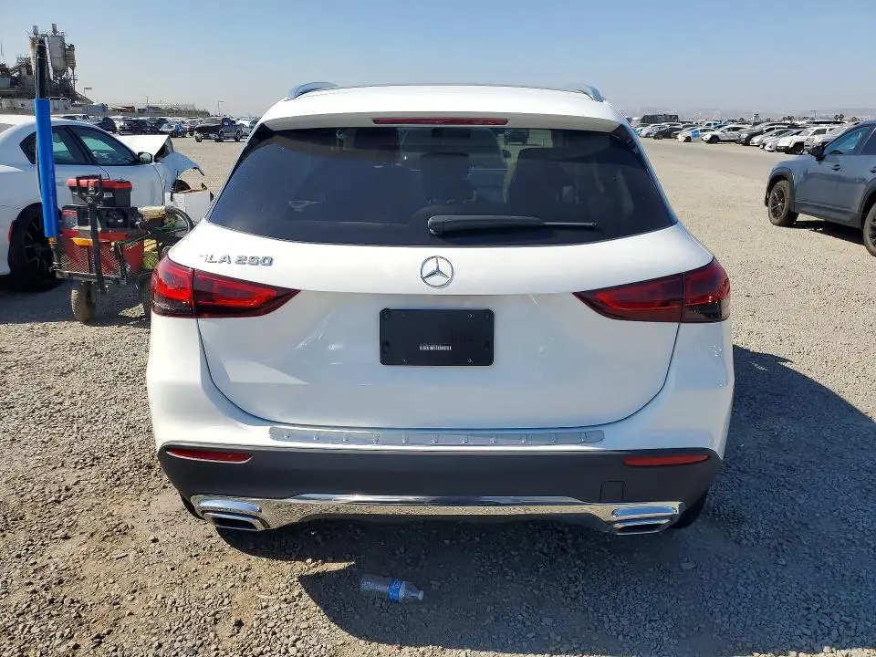 2023 MERCEDES-BENZ GLA 250  