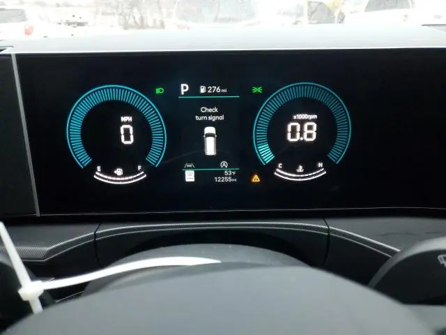 2024 HYUNDAI SANTA FE SE  