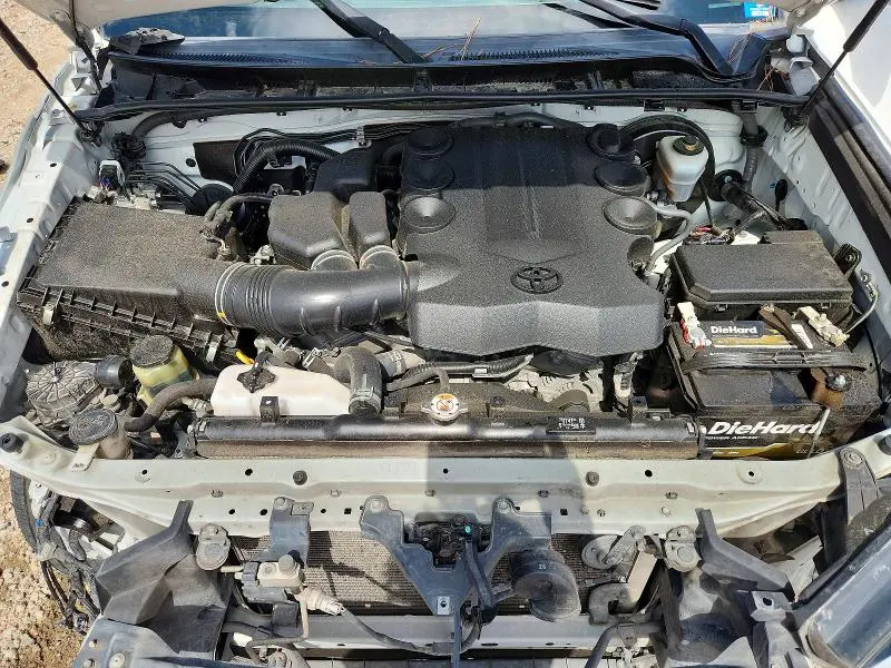 2018 TOYOTA 4RUNNER SR5  