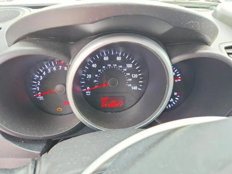 2013 KIA SOUL +  