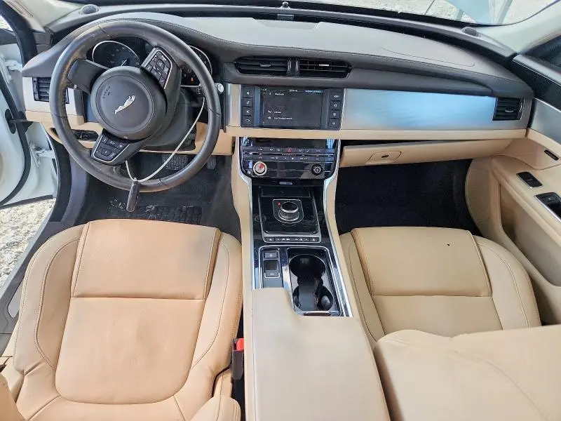 2018 JAGUAR XF   