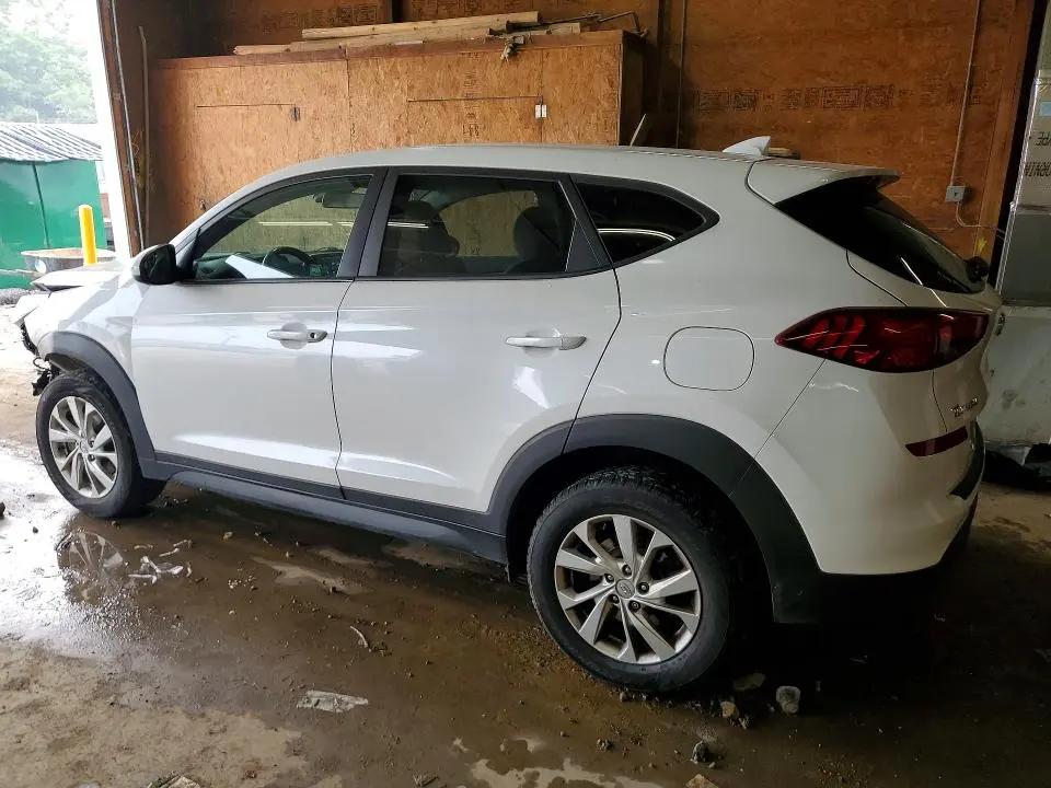 2021 HYUNDAI TUCSON SE  