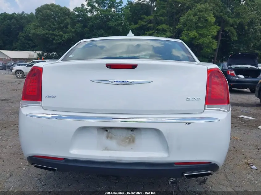 2019 CHRYSLER 300 LIMITED AWD