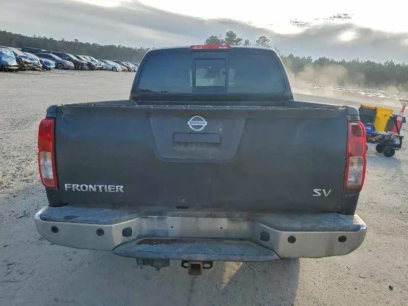 2015 NISSAN FRONTIER S  