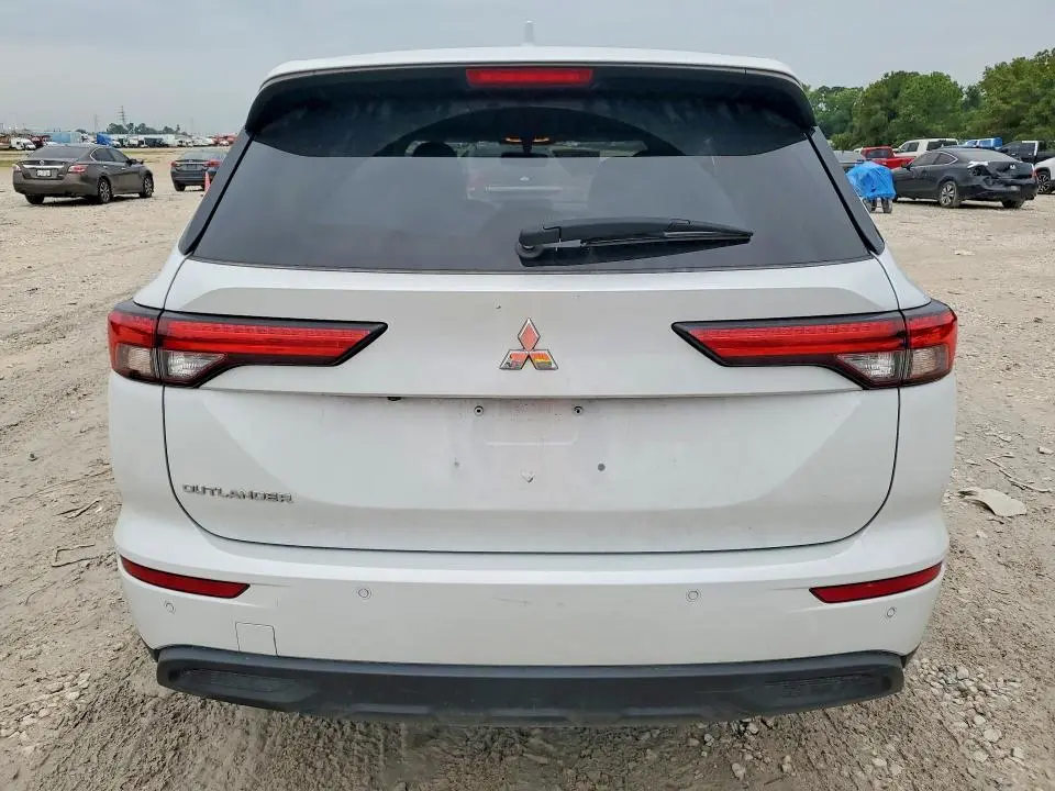2023 MITSUBISHI OUTLANDER ES  