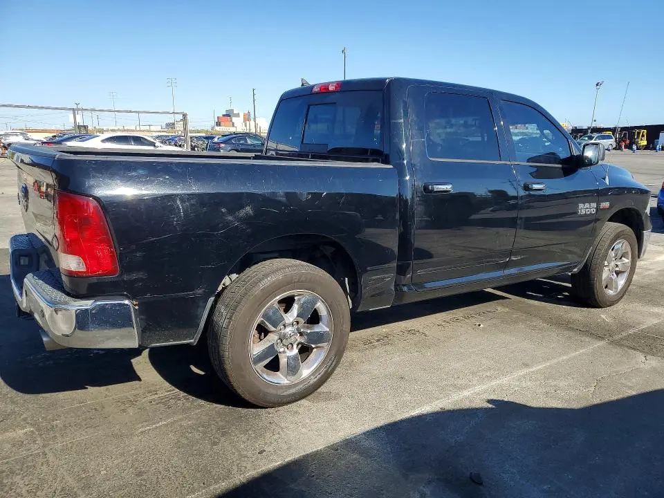 2013 RAM 1500 SLT  