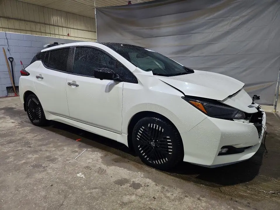 2023 NISSAN LEAF SV PLUS  