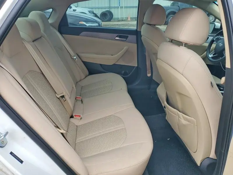 2019 HYUNDAI SONATA SE  
