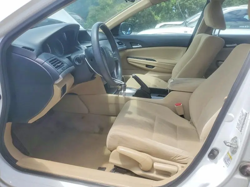 2011 HONDA ACCORD LX  