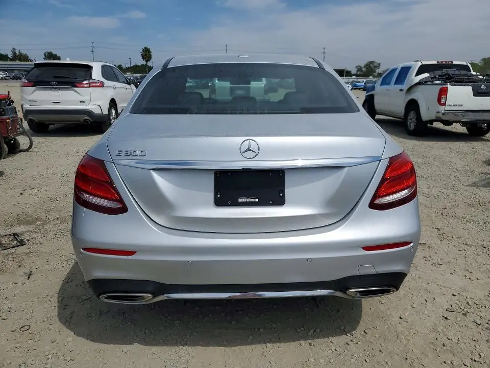 2018 MERCEDES-BENZ E 300  