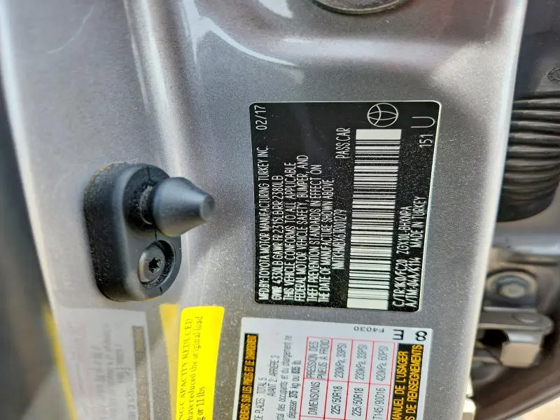 2018 TOYOTA C-HR XLE  