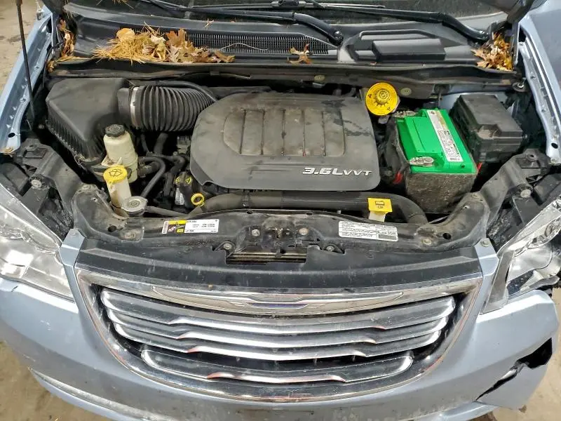 2013 CHRYSLER TOWN & COUNTRY TOURING L  