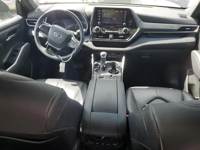 2021 TOYOTA HIGHLANDER XSE  