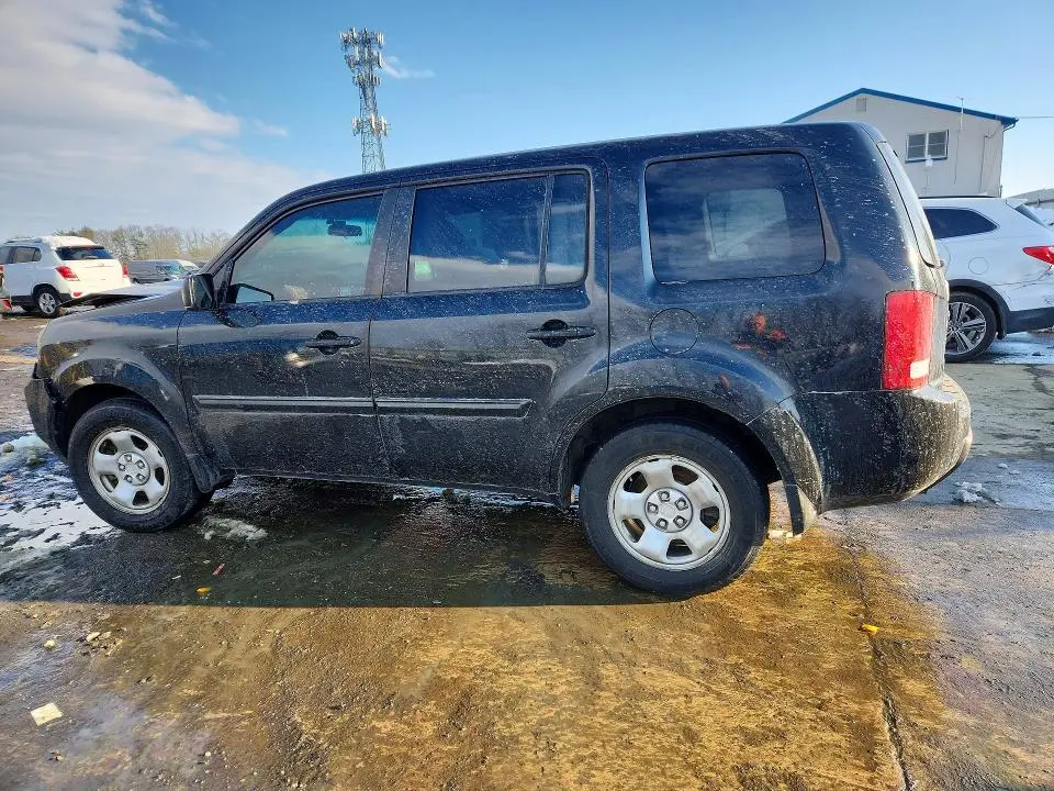 2011 HONDA PILOT LX  