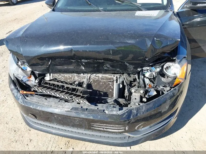 2012 VOLKSWAGEN PASSAT 3.6L V6 SE