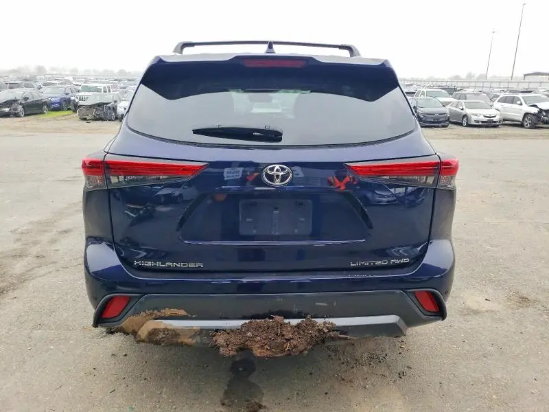 2022 TOYOTA HIGHLANDER LIMITED  