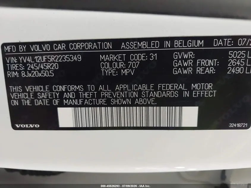 2024 VOLVO XC40 B5 ULTIMATE BRIGHT THEME