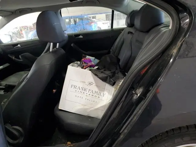 2012 VOLKSWAGEN JETTA   