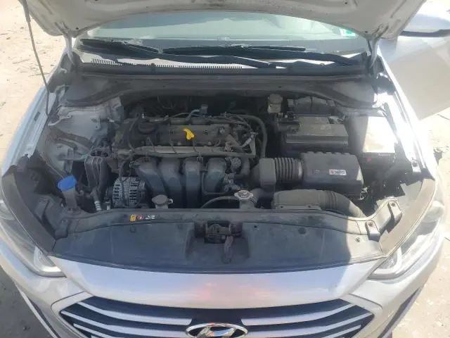 2018 HYUNDAI ELANTRA SE  