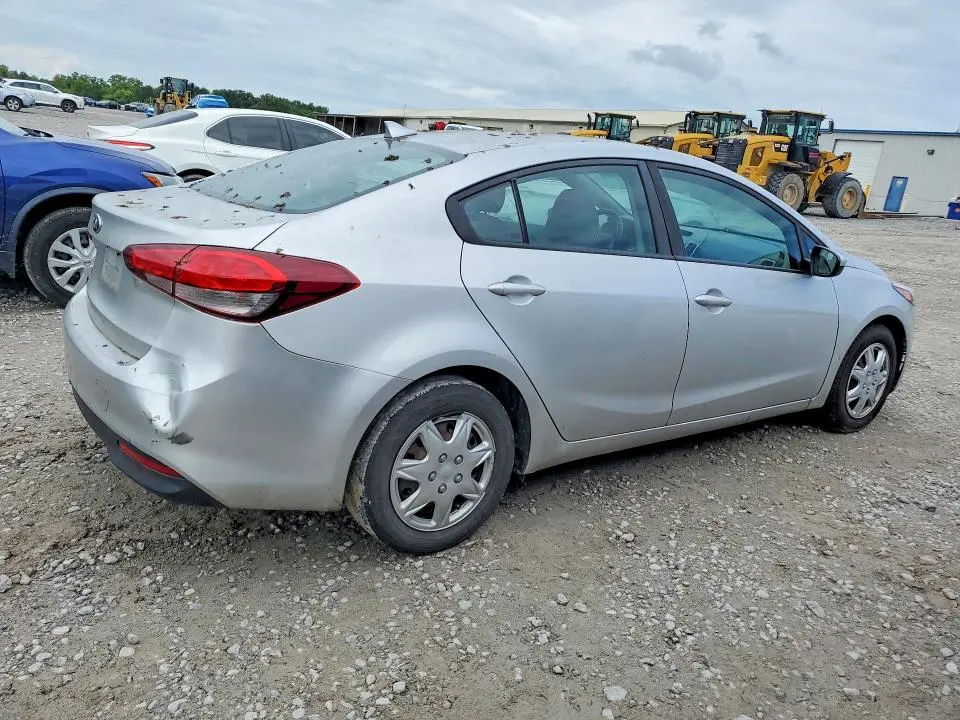 2018 KIA FORTE LX  