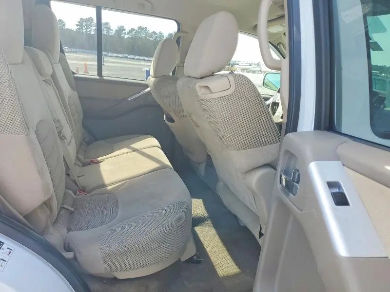 2012 NISSAN PATHFINDER S  