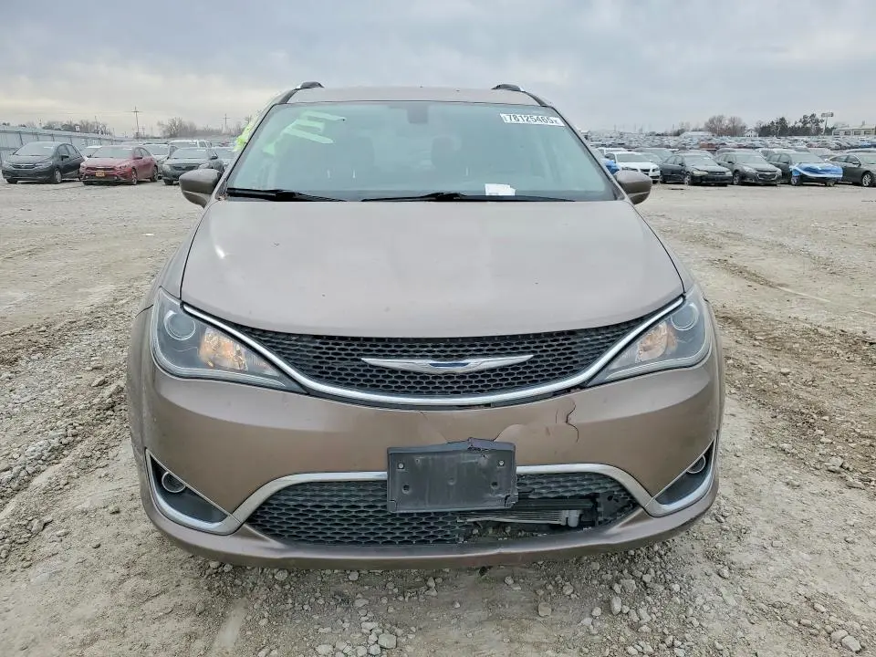 2017 CHRYSLER PACIFICA TOURING L PLUS  