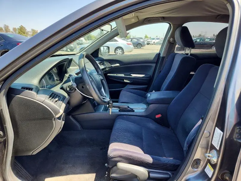 2011 HONDA ACCORD LX  