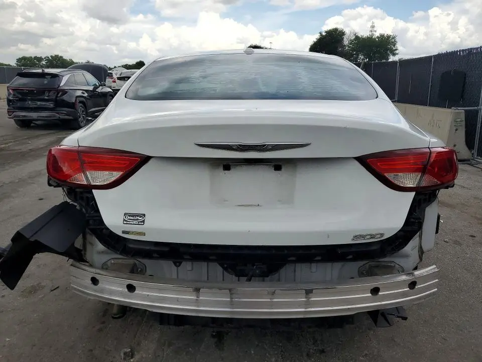2015 CHRYSLER 200   