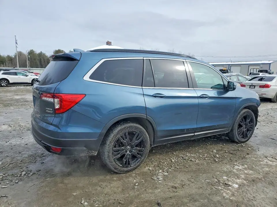 2021 HONDA PILOT SE  